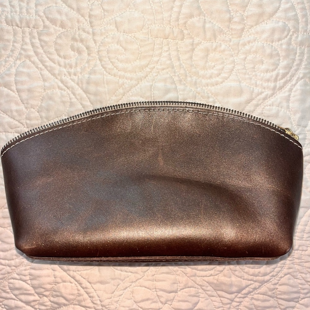 Meteor ☄️ Portland leather total eclipse makeup bag